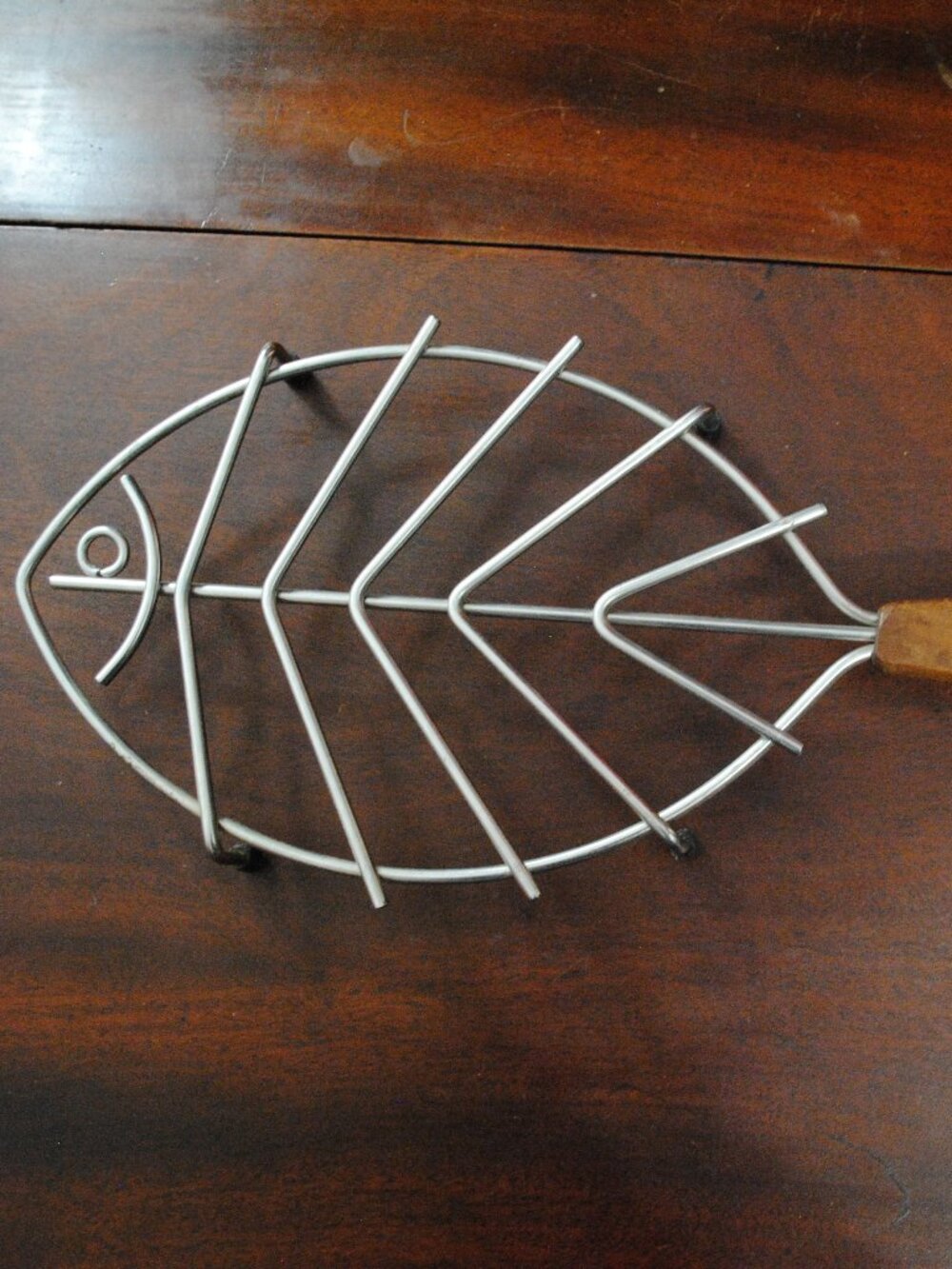 Vintage Mid Century Modern Fish Trivet Chrome Metal Teak Wood Handle Nautical